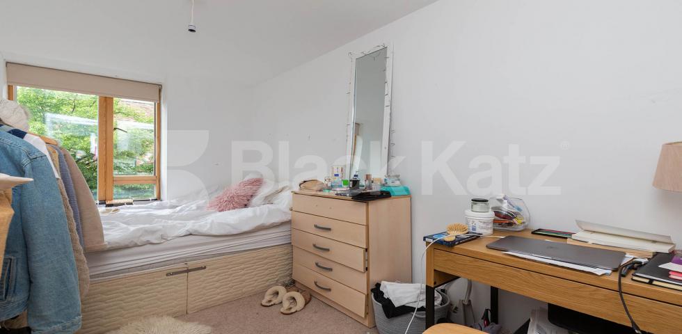Modern two double bedroom two bathroom with balcony near tube  York Way, Caledonian Road
